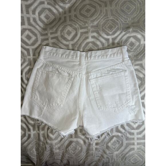 Free People We The Free Sofia White Distressed Denim Shorts Size 27 Hem - Picture 3 of 8
